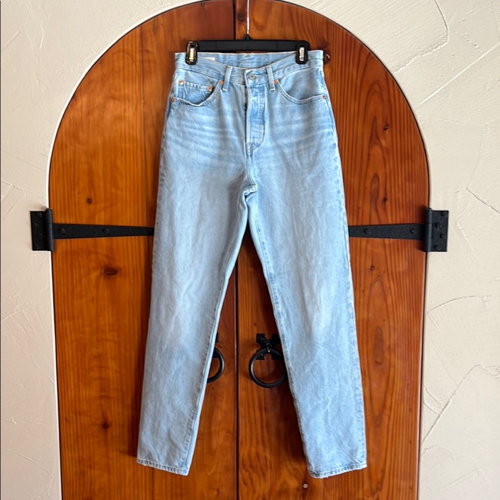 🔖NWOT Levi's Women's 501 ‘81 Light Blue Jeans 26x31